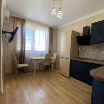 Продается 1-комнатная квартира, 35 м²