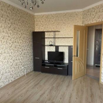 Сдается 1-комнатная квартира, 39 м²