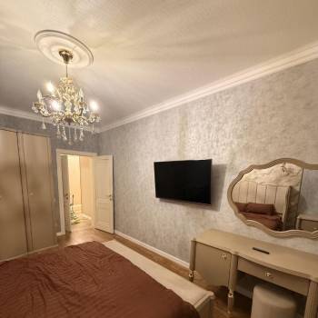 Сдается 2-х комнатная квартира, 75 м²