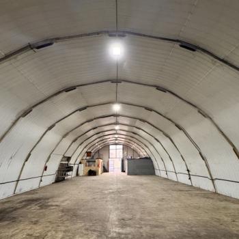 Продается Нежилое помещение, 422 м²