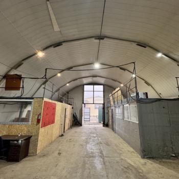 Продается Нежилое помещение, 422 м²