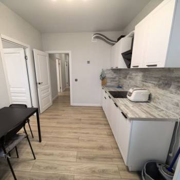 Сдается Многокомнатная квартира, 60 м²