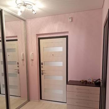 Продается 1-комнатная квартира, 46,7 м²