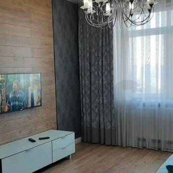 Продается 1-комнатная квартира, 48 м²