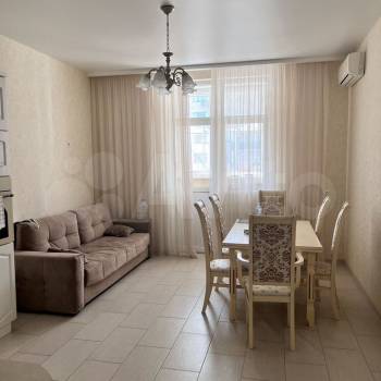 Сдается 2-х комнатная квартира, 87 м²