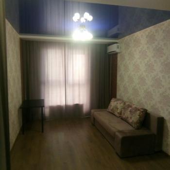 Сдается 1-комнатная квартира, 42 м²