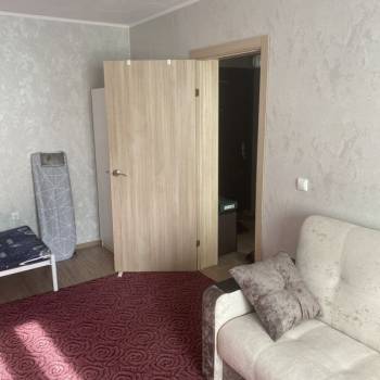 Продается 1-комнатная квартира, 39,74 м²