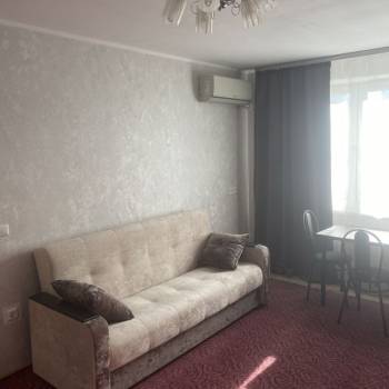 Продается 1-комнатная квартира, 39,74 м²