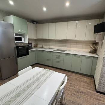 Продается 2-х комнатная квартира, 56 м²