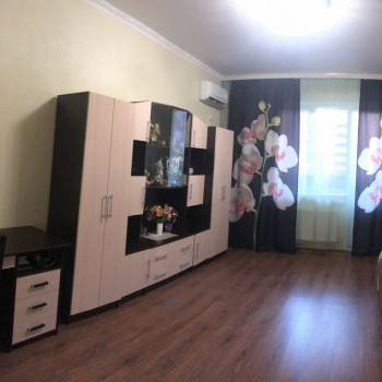 Сдается 2-х комнатная квартира, 73 м²