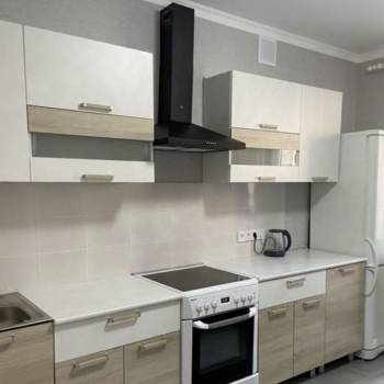 Продается 1-комнатная квартира, 38 м²