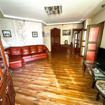 Продается 2-х комнатная квартира, 73,7 м²