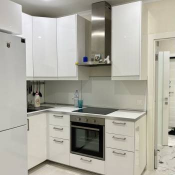 Сдается 1-комнатная квартира, 42 м²