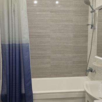 Сдается 2-х комнатная квартира, 76,7 м²