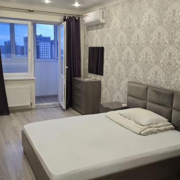 Сдается 2-х комнатная квартира, 76,7 м²