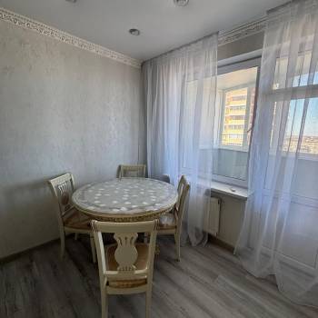 Сдается 2-х комнатная квартира, 69 м²