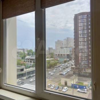 Сдается 1-комнатная квартира, 58 м²