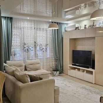 Продается Многокомнатная квартира, 102 м²