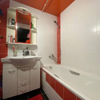 Сдается 2-х комнатная квартира, 58,1 м²