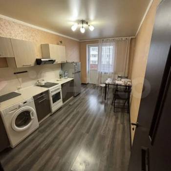 Сдается 2-х комнатная квартира, 63 м²