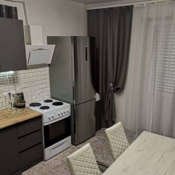 Продается 1-комнатная квартира, 49 м²