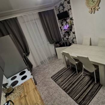 Продается 1-комнатная квартира, 49 м²