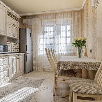 Продается 1-комнатная квартира, 37 м²