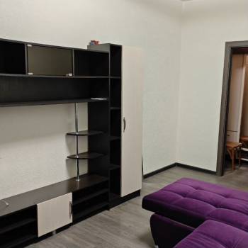 Продается 1-комнатная квартира, 37 м²