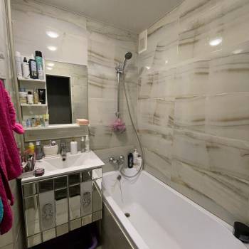 Сдается 2-х комнатная квартира, 49 м²