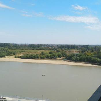 Продается 1-комнатная квартира, 39 м²