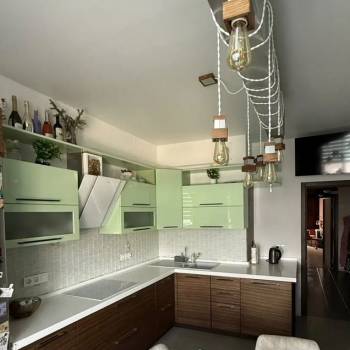 Продается 2-х комнатная квартира, 77 м²