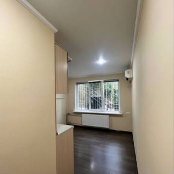 Продается 1-комнатная квартира, 28 м²