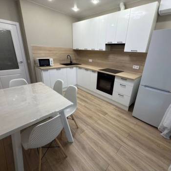 Сдается 2-х комнатная квартира, 67 м²