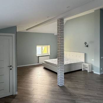 Сдается 2-х комнатная квартира, 95 м²