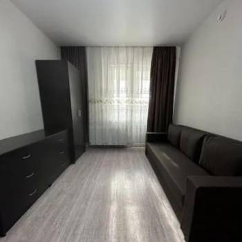 Сдается 1-комнатная квартира, 37 м²