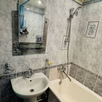 Продается 3-х комнатная квартира, 64 м²
