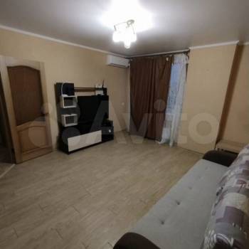 Продается 1-комнатная квартира, 41 м²