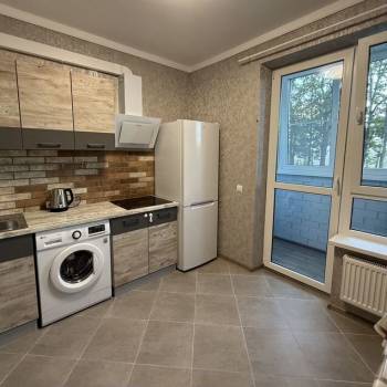 Продается 1-комнатная квартира, 34 м²