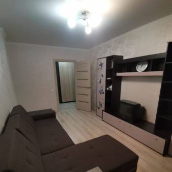 Сдается 1-комнатная квартира, 41 м²