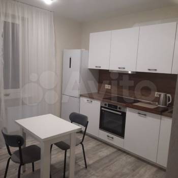 Сдается 1-комнатная квартира, 35 м²