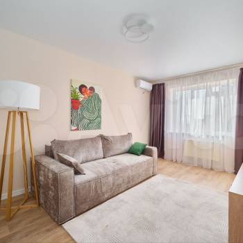 Продается 1-комнатная квартира, 38 м²