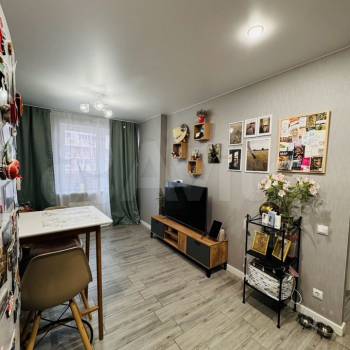 Продается 1-комнатная квартира, 38 м²