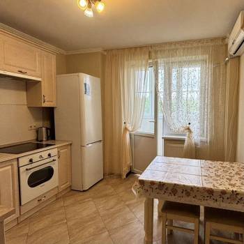 Сдается 2-х комнатная квартира, 62 м²