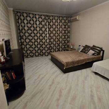 Продается 1-комнатная квартира, 48 м²