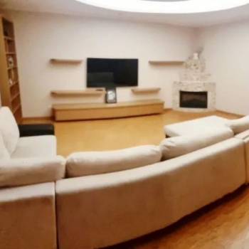 Продается Многокомнатная квартира, 191 м²