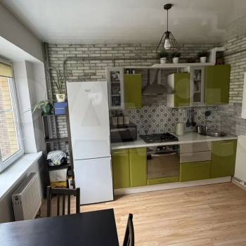 Продается 1-комнатная квартира, 45 м²