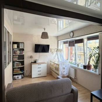 Продается 1-комнатная квартира, 45 м²