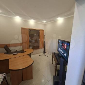 Сдается Нежилое помещение, 250 м²