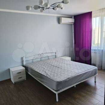 Сдается 1-комнатная квартира, 39,3 м²