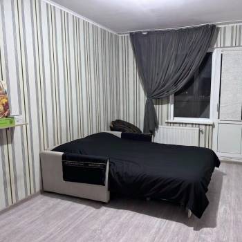 Продается 1-комнатная квартира, 41 м²
